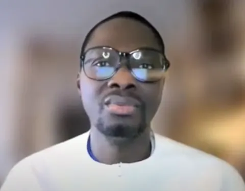 photo of man wearing glasses