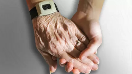 image of old and young hands