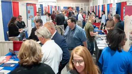 photo of attendees at the 2019 veterans career fair