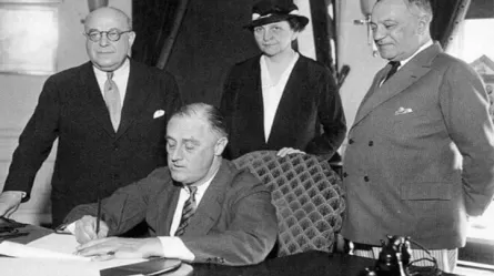 President Roosevelt signing Wagner-Peyser Act